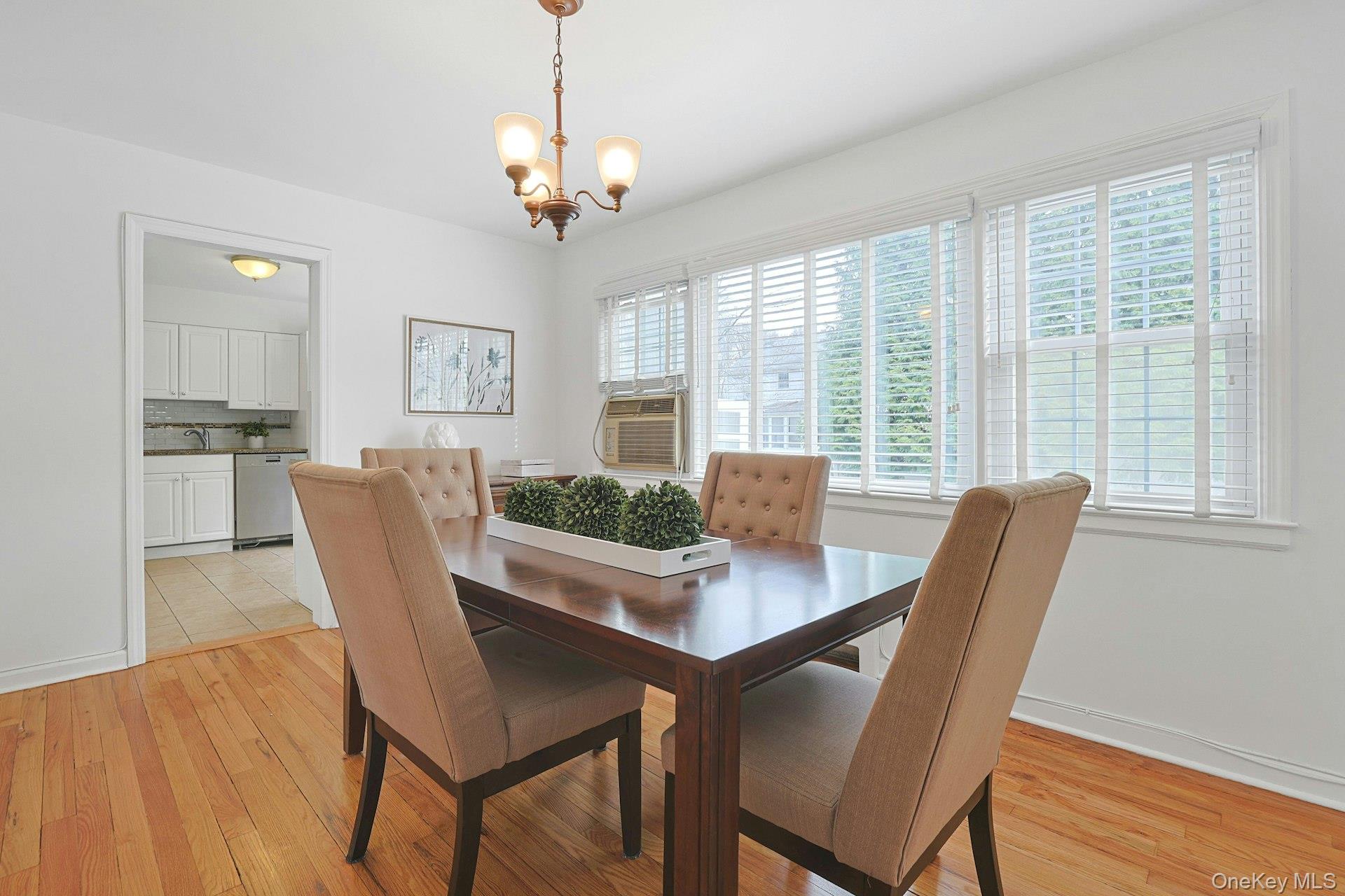 9 Robins Crescent Unit: 9