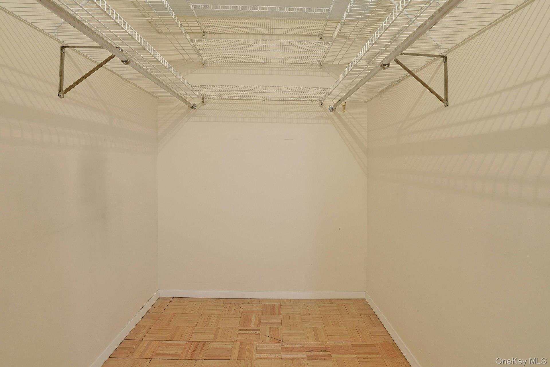 1270 North Avenue Unit: 2L