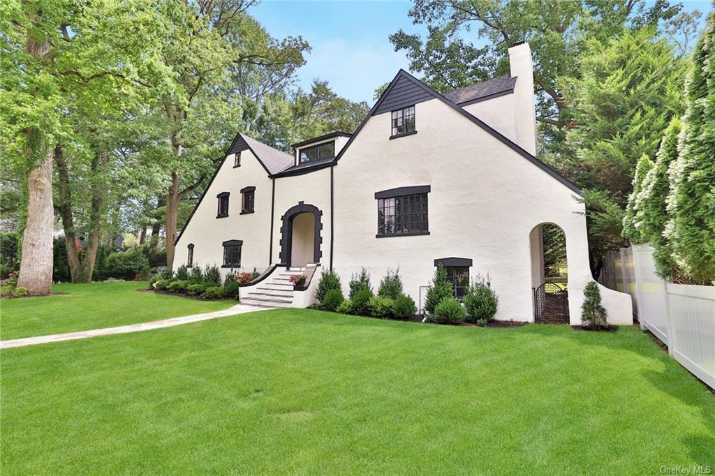 495 Forest Avenue