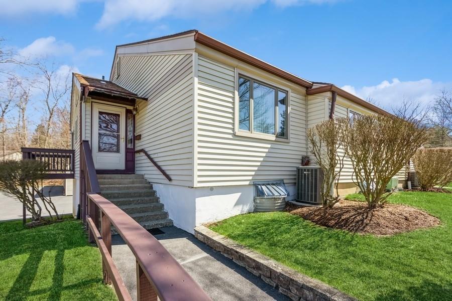 42 Jefferson Oval Unit: A