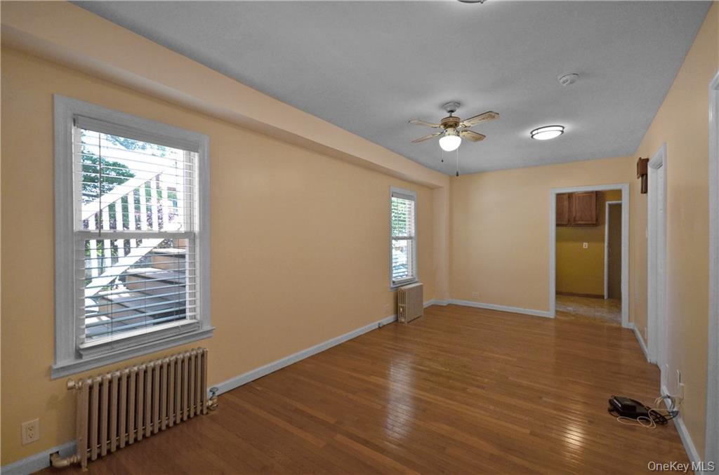 1330 Mayflower Avenue Unit: 1