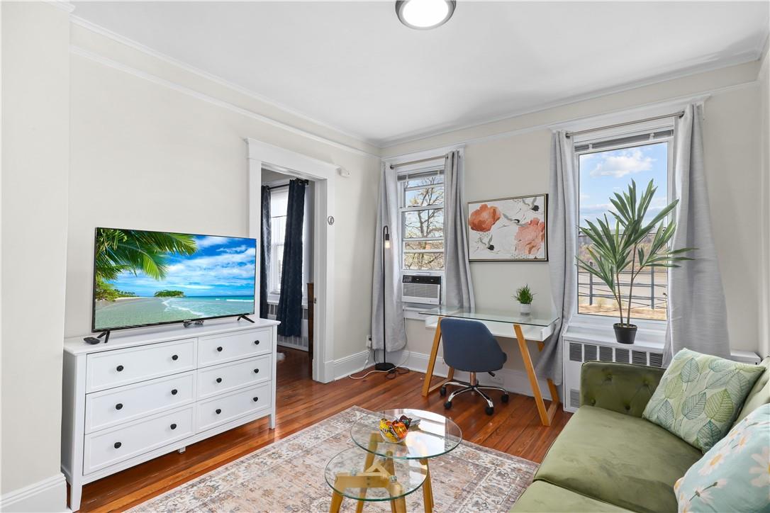 20 Ridge Street Unit: 3