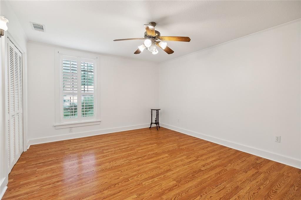 1202 N LEE Road