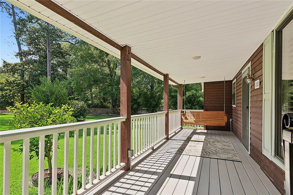 1202 N LEE Road