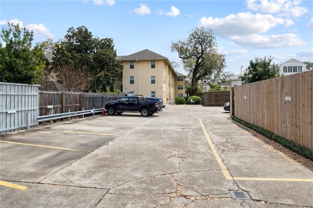 7444 ST. CHARLES Avenue 302