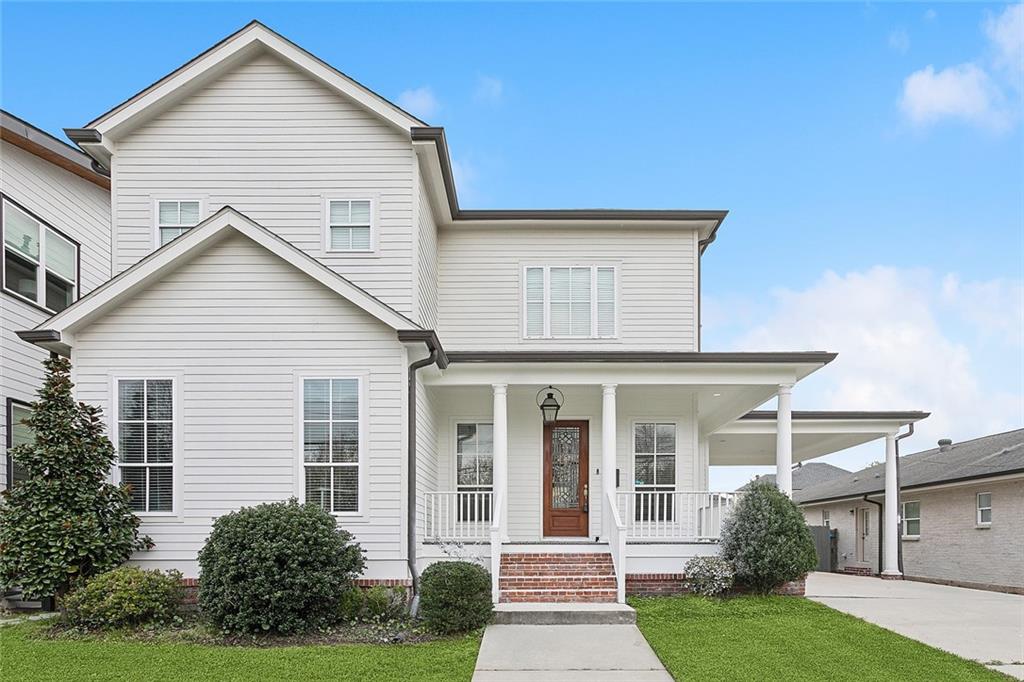 6338 PONTCHARTRAIN Boulevard