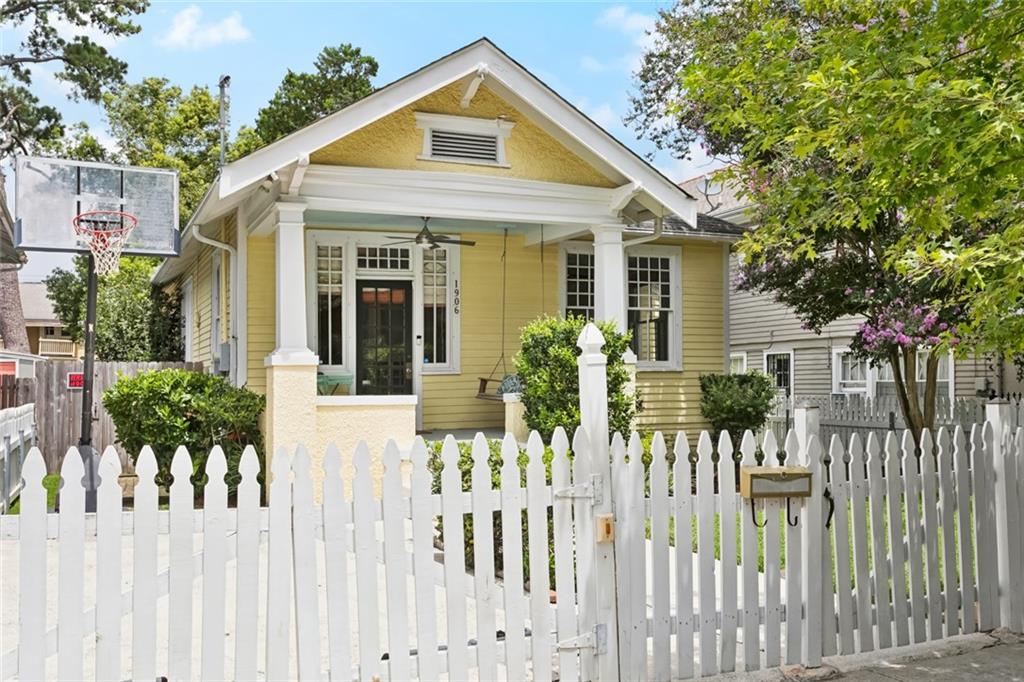 1906 AUDUBON Street