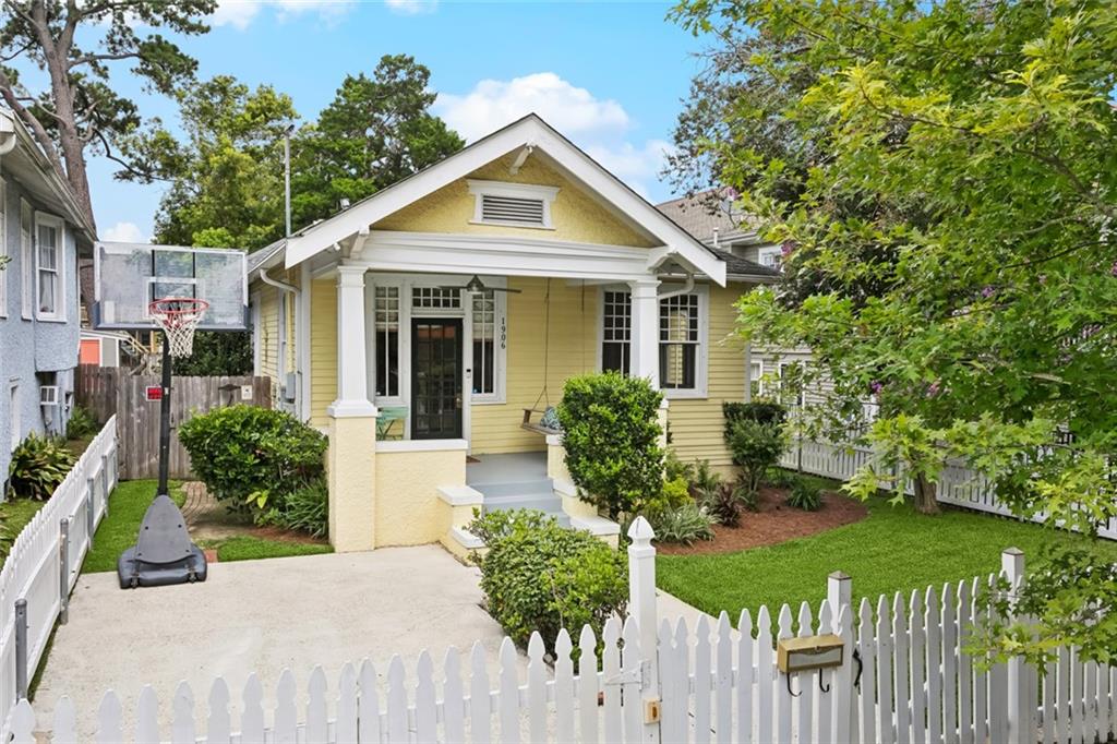 1906 AUDUBON Street