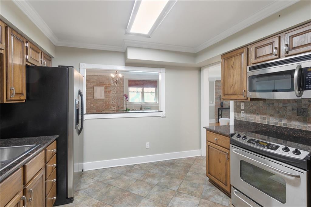 4716 ANNUNCIATION Street 1B