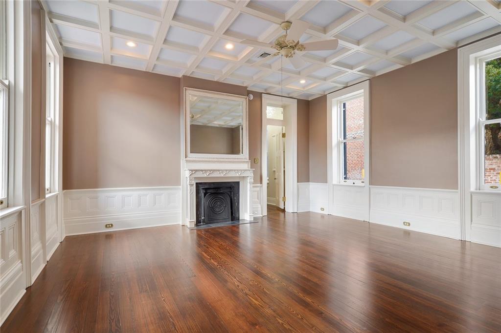 1029 BOURBON Street A
