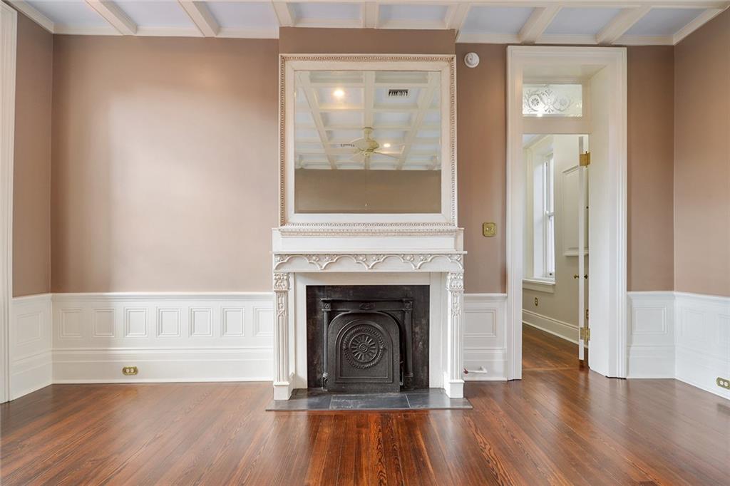 1029 BOURBON Street A
