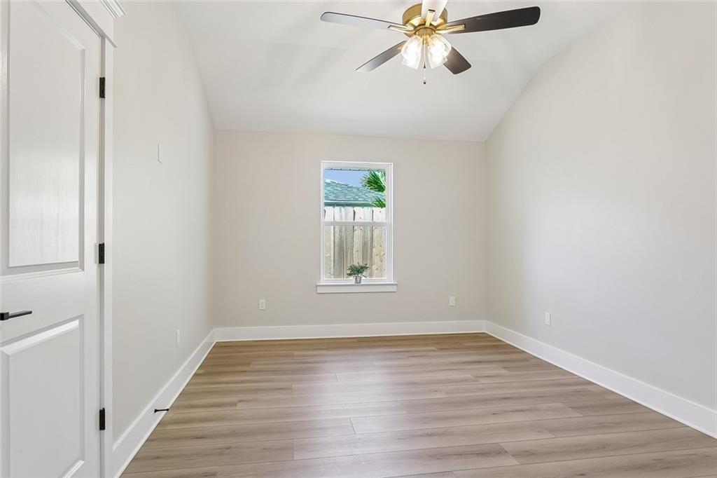 1029 AURORA Avenue