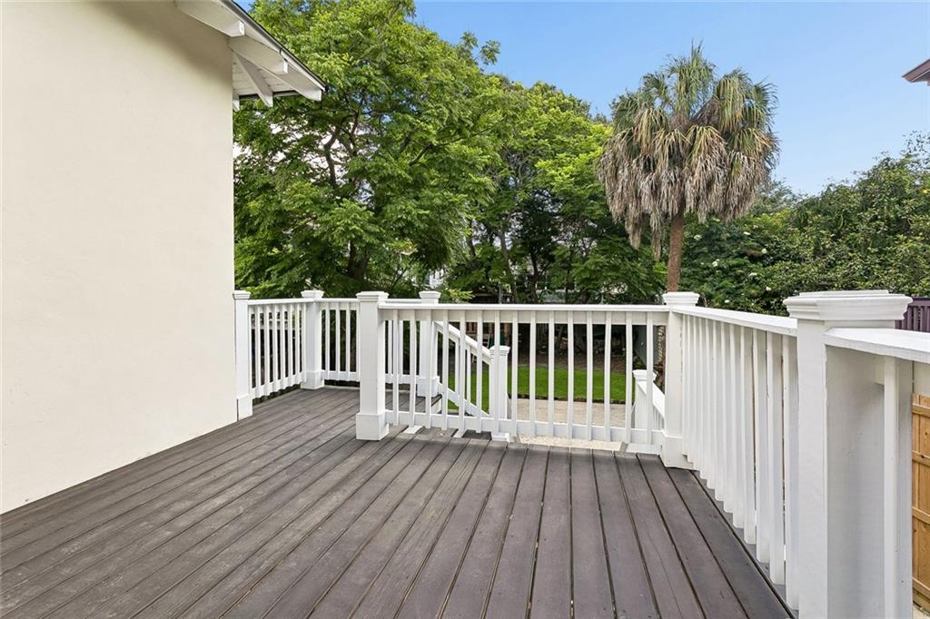 8021 SPRUCE Street
