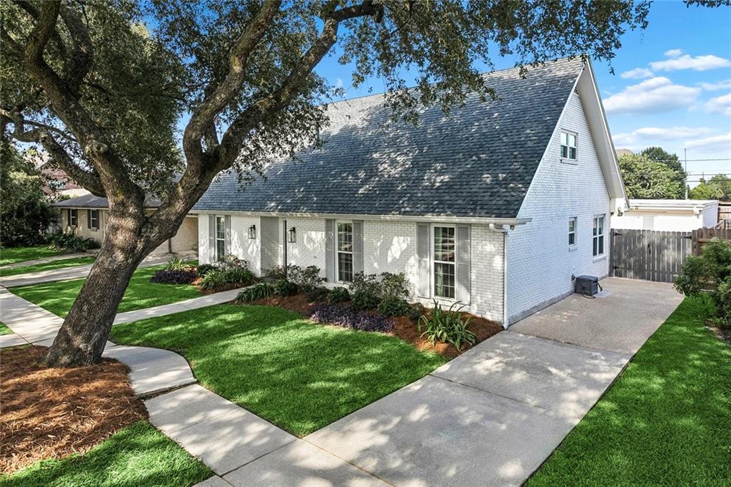 4405 NEYREY Drive