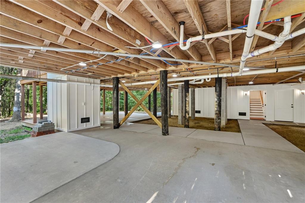 925 OLD LANDING Road