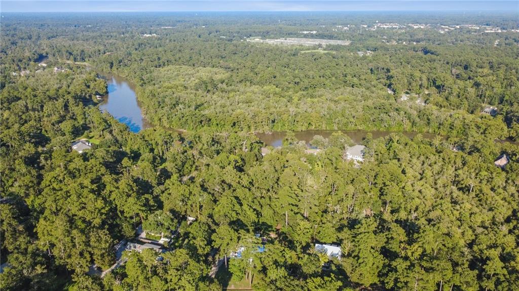 925 OLD LANDING Road