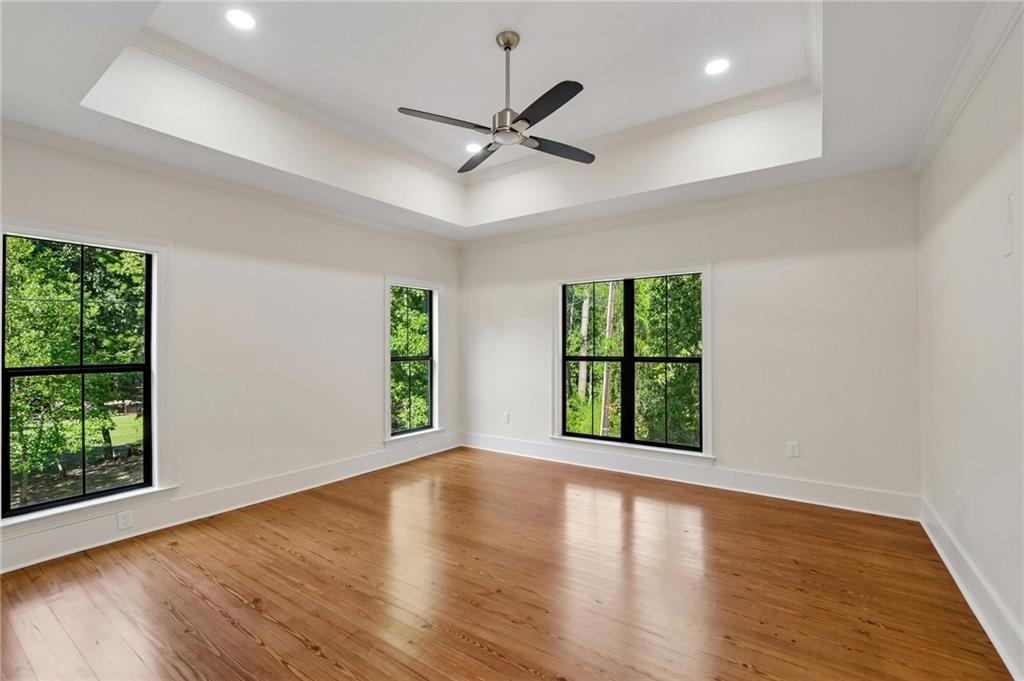 925 OLD LANDING Road