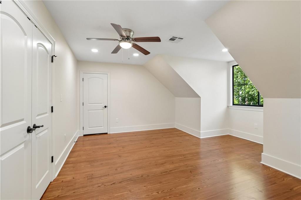 925 OLD LANDING Road