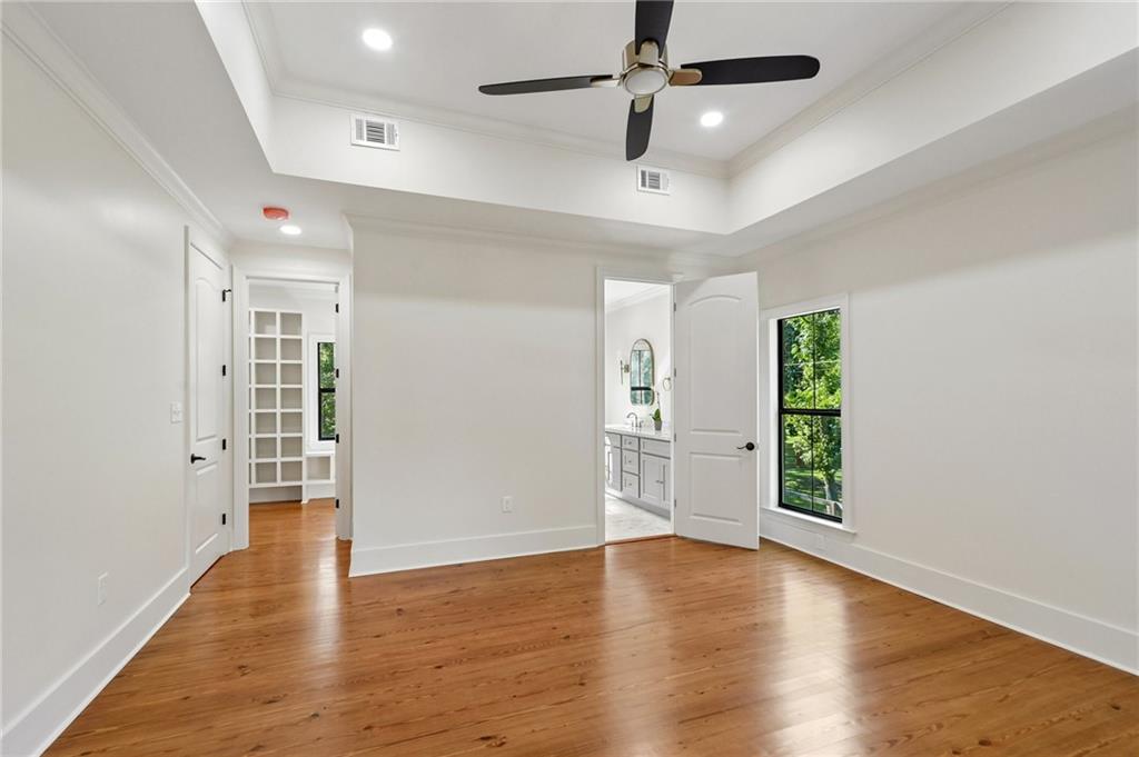 925 OLD LANDING Road