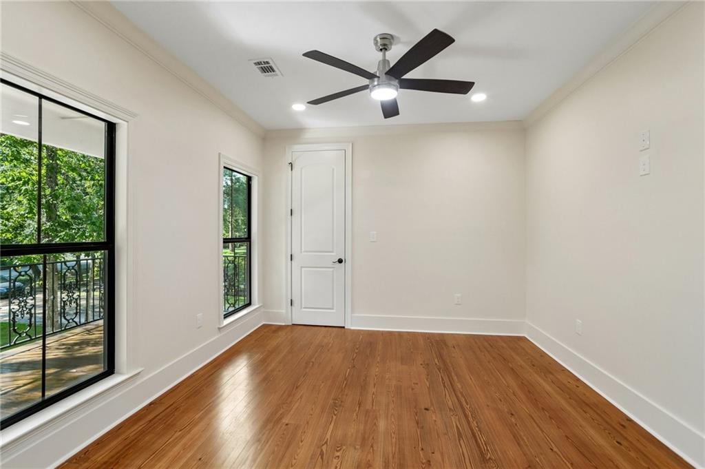 925 OLD LANDING Road