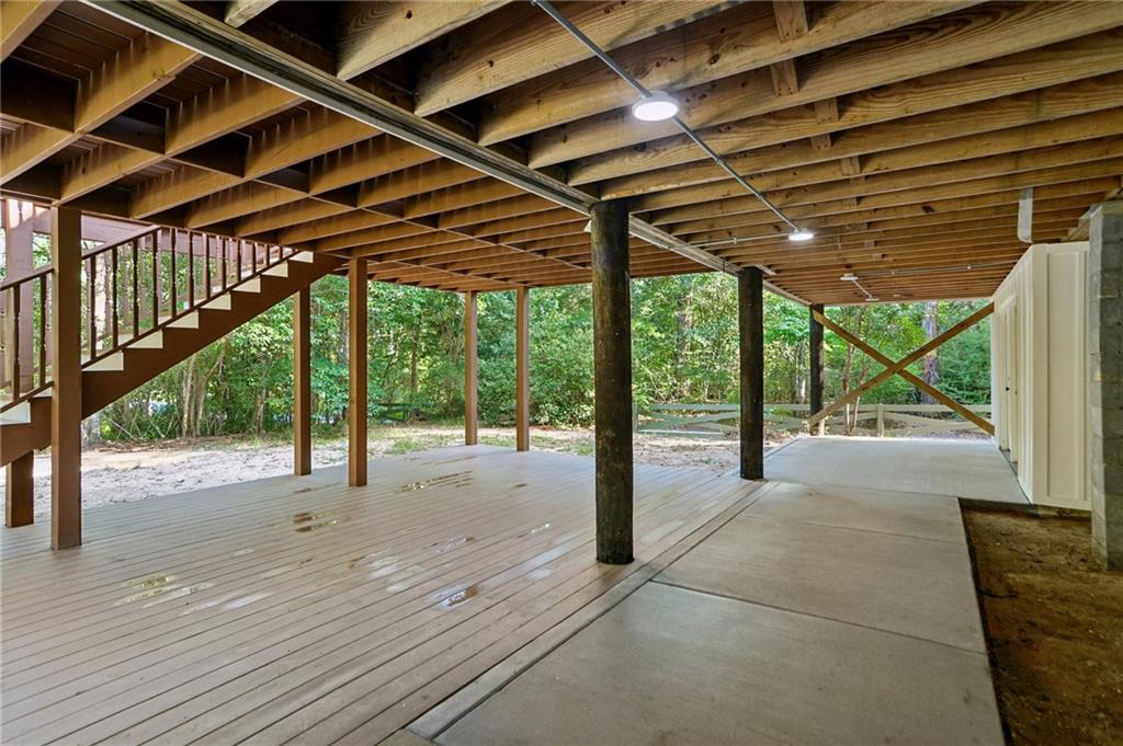 925 OLD LANDING Road