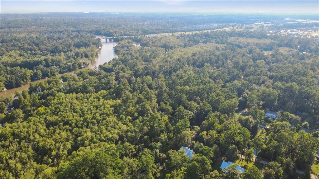 925 OLD LANDING Road