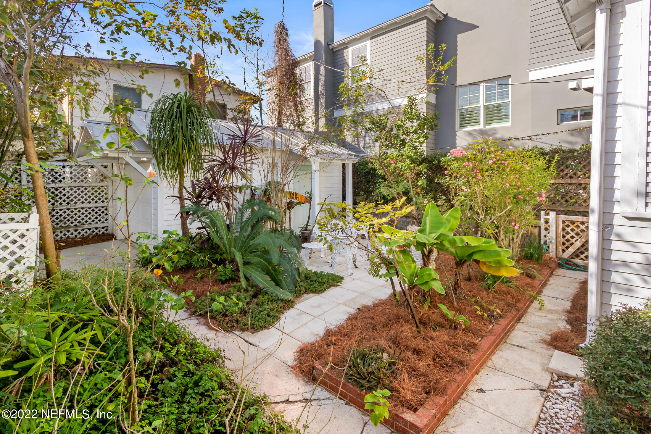2 TREMERTON Place