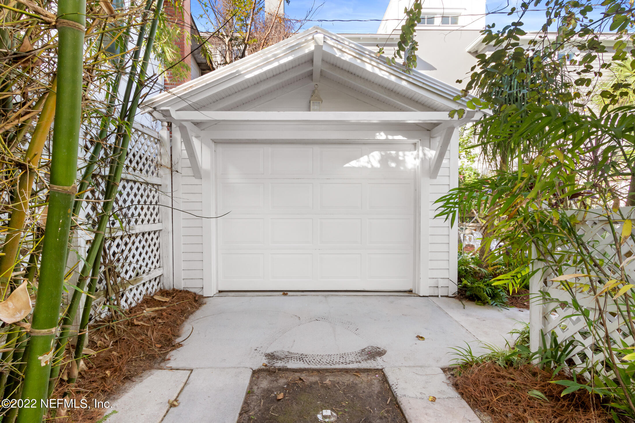2 TREMERTON Place
