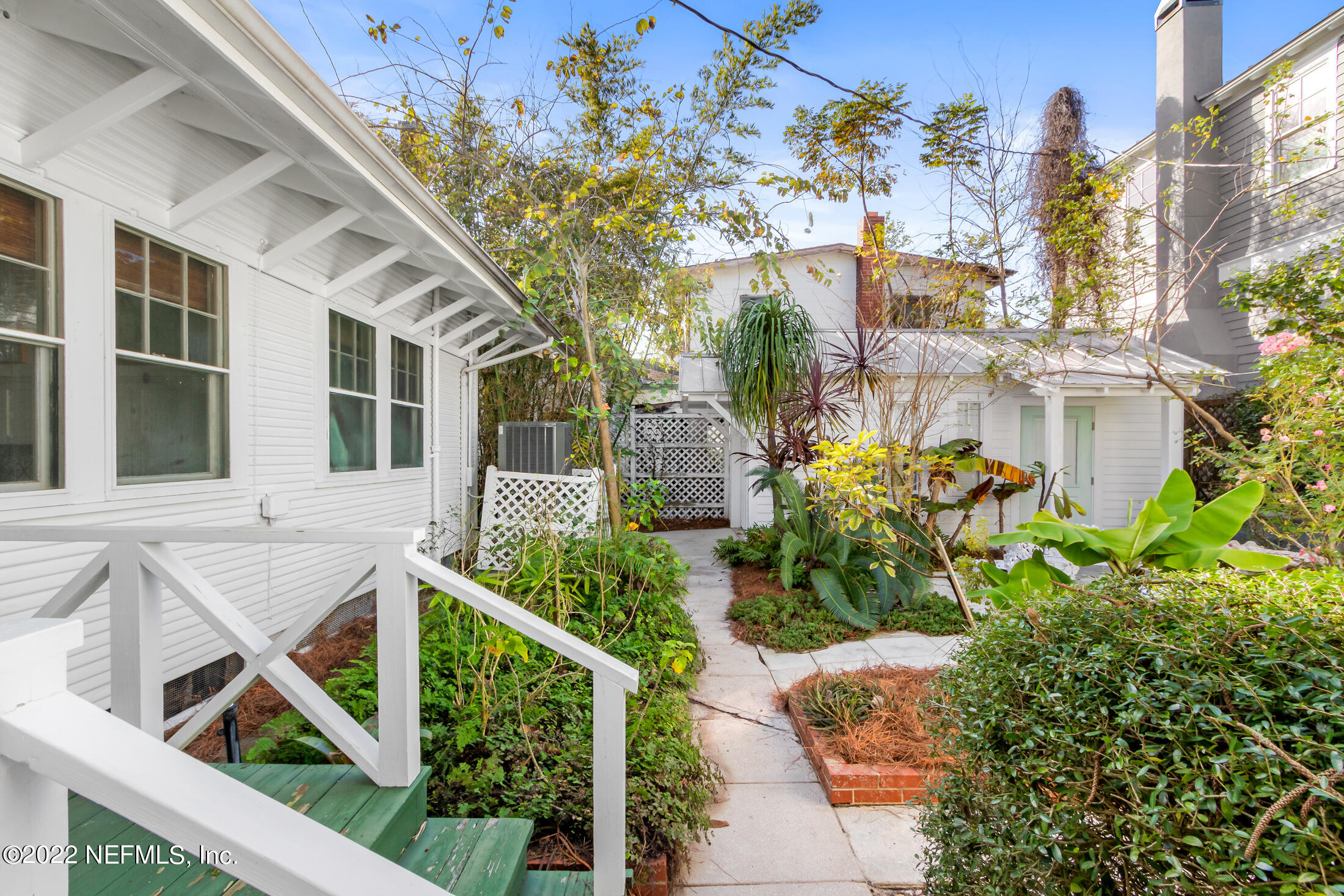 2 TREMERTON Place