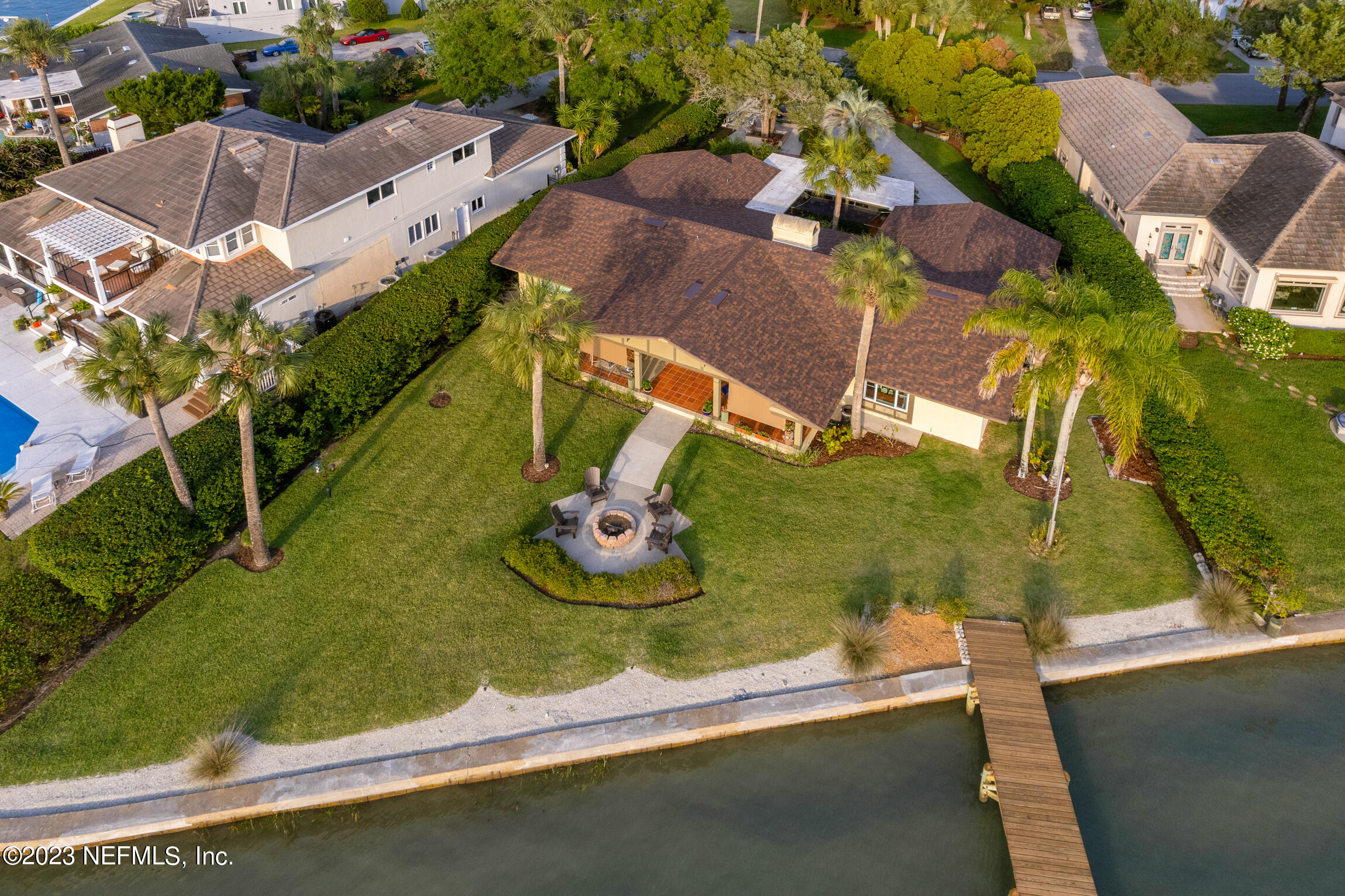 239 S MATANZAS Boulevard