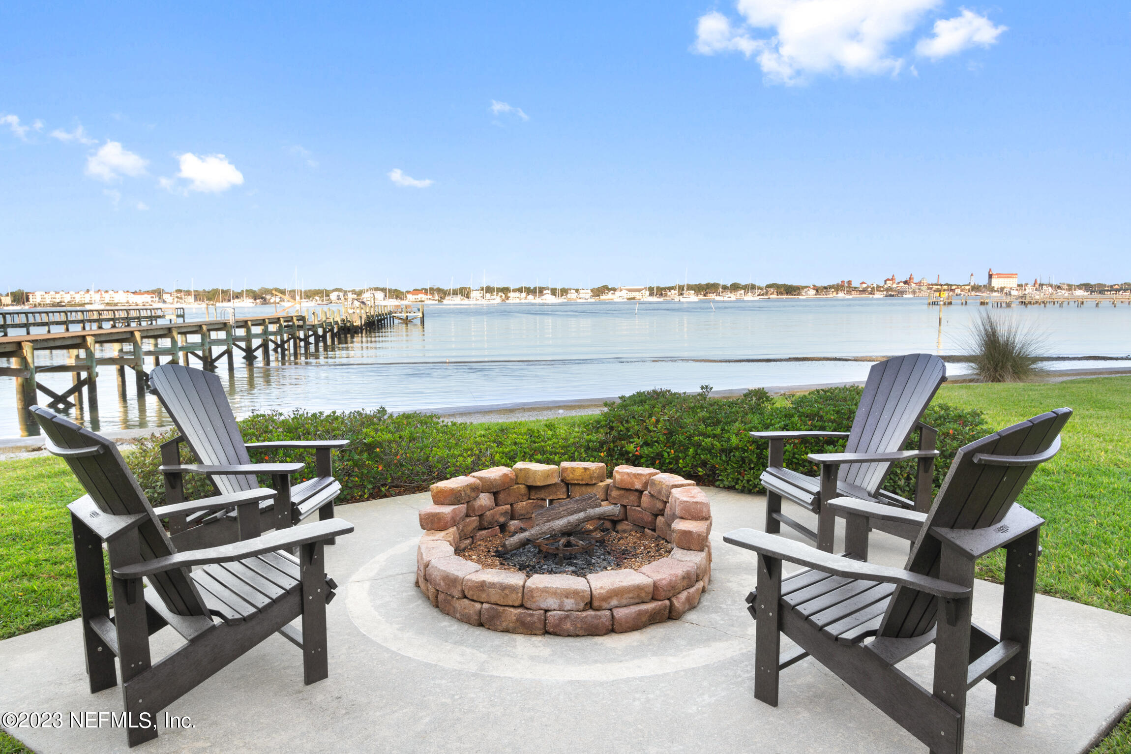 239 S MATANZAS Boulevard
