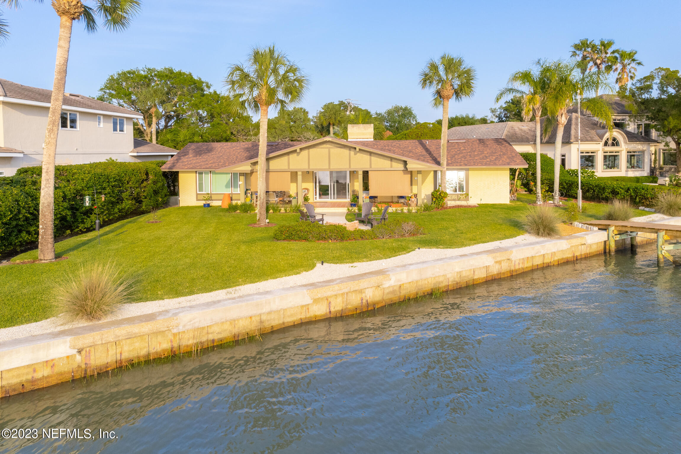239 S MATANZAS Boulevard