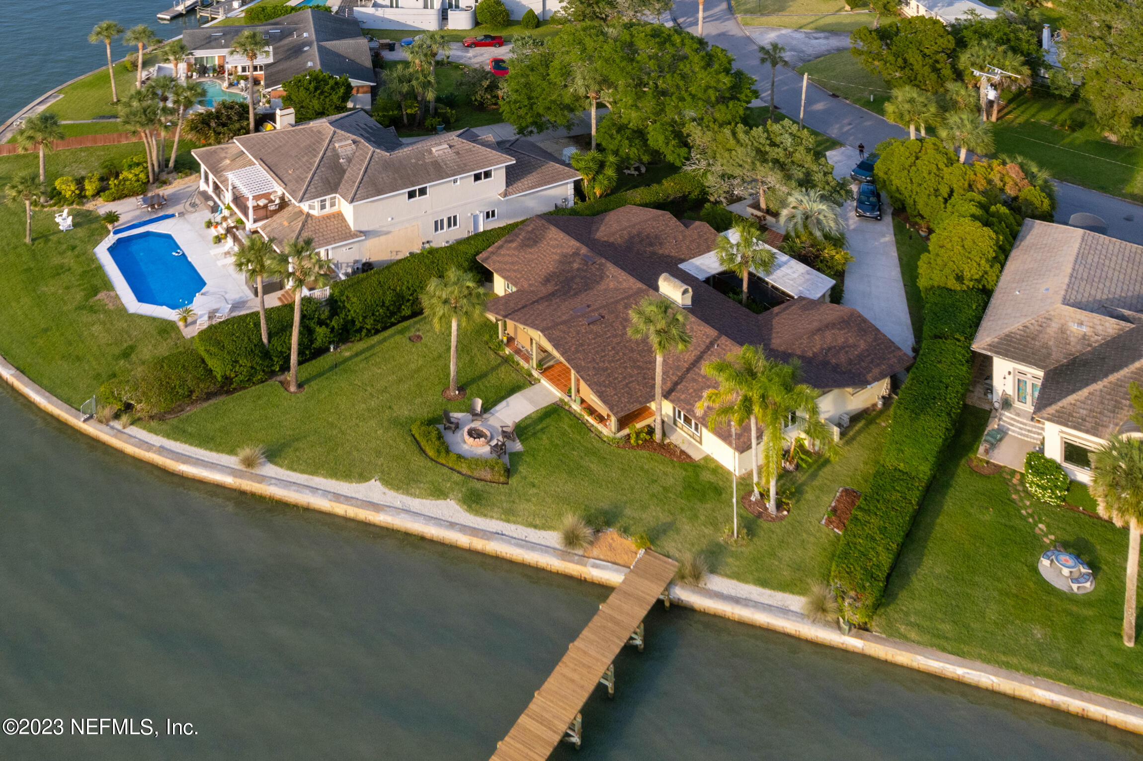 239 S MATANZAS Boulevard