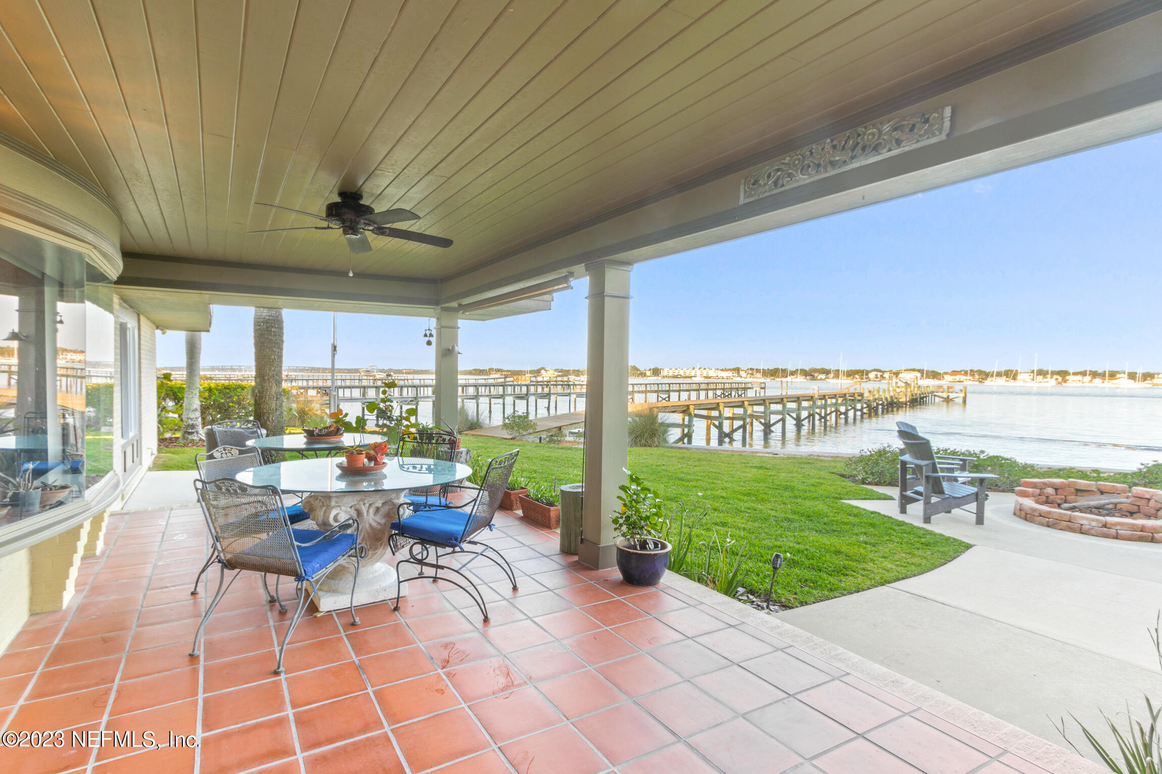 239 S MATANZAS Boulevard
