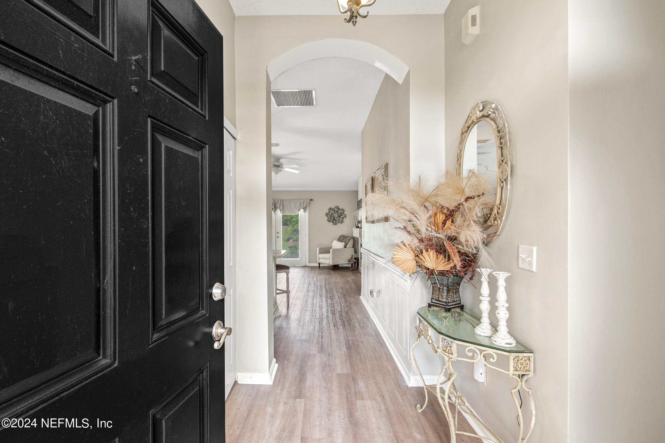 920 OAK ARBOR Circle