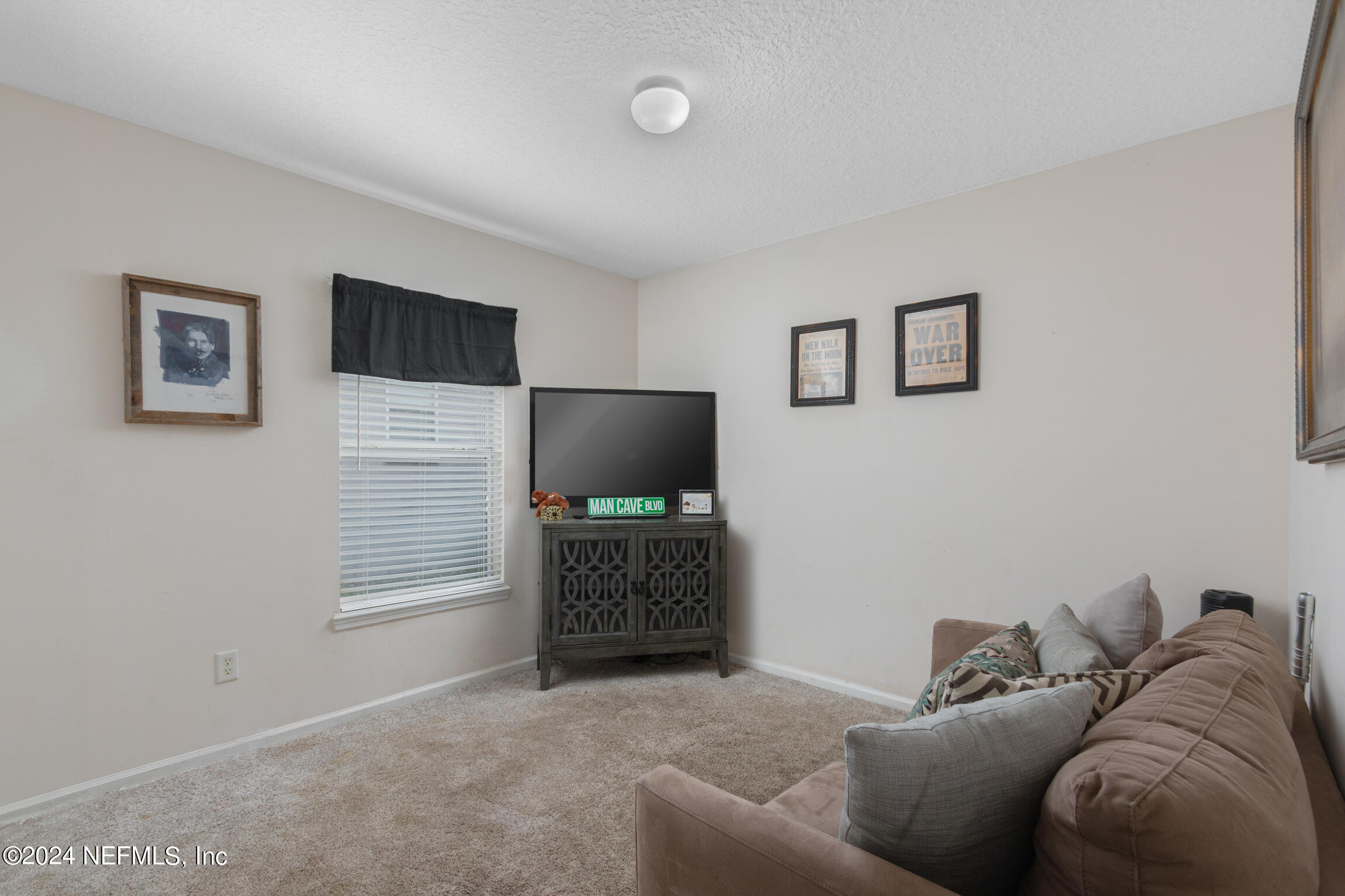 920 OAK ARBOR Circle