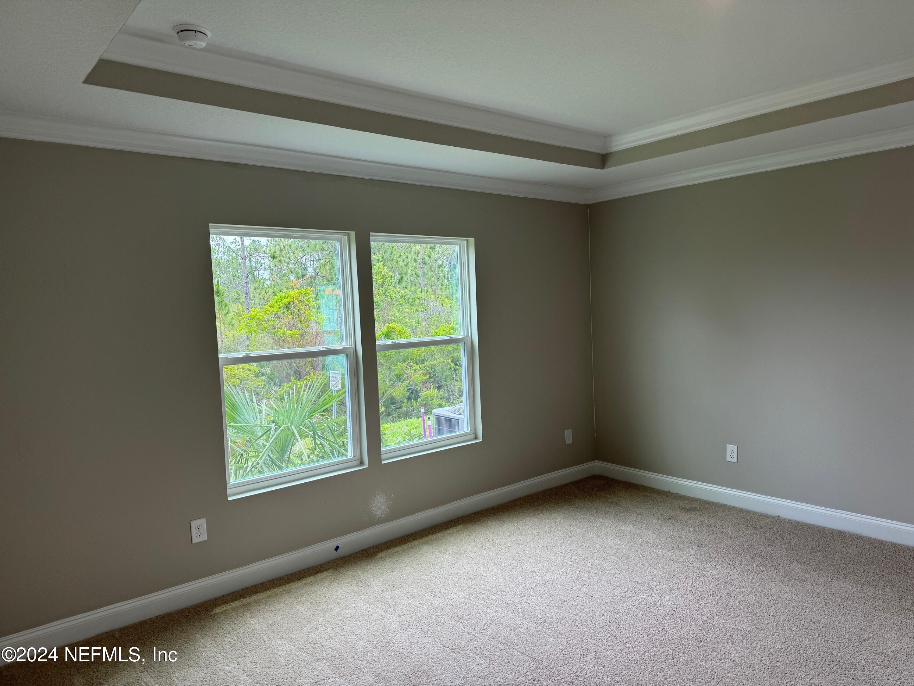7 W SAWMILL Court