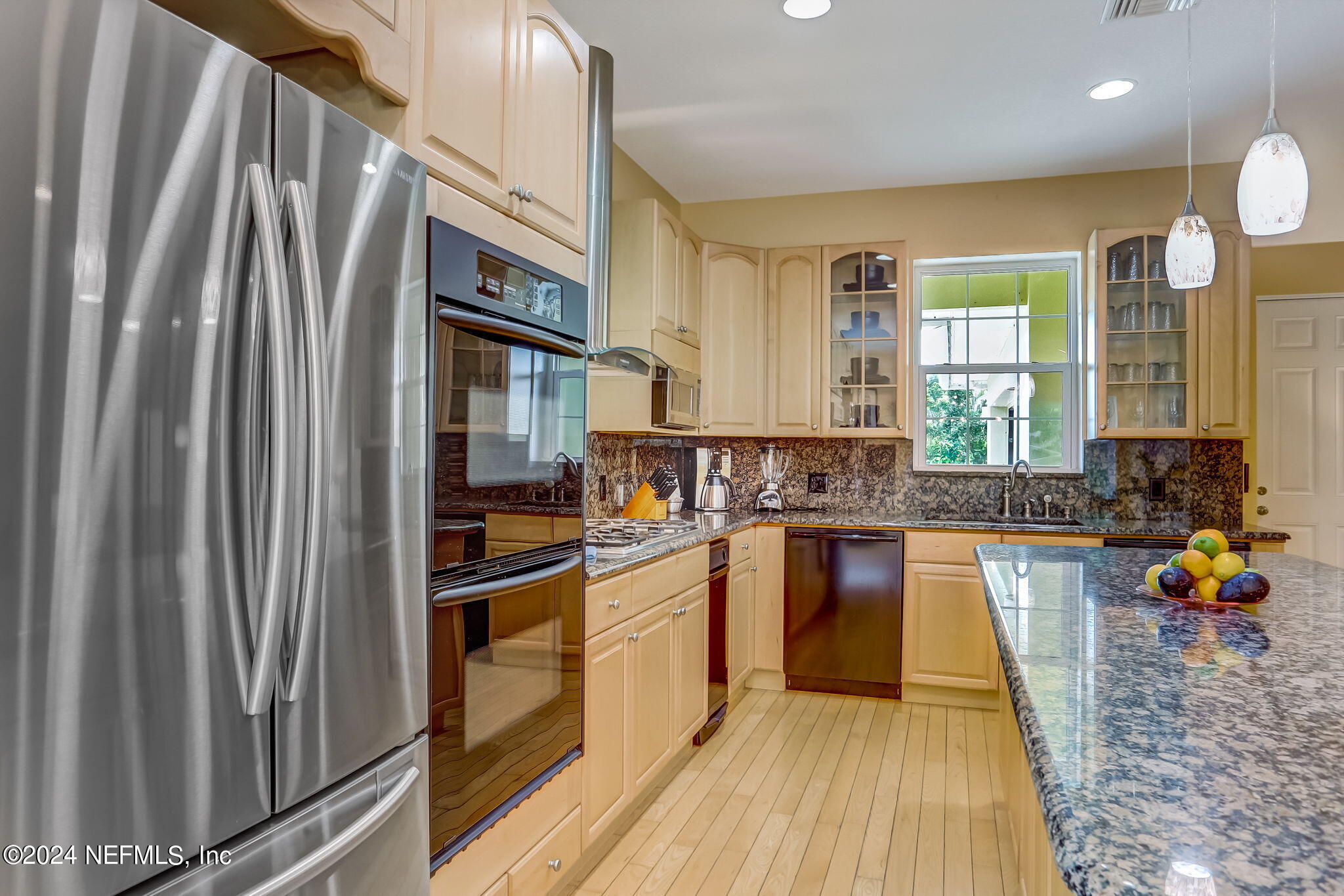 219 NINETEENTH Street