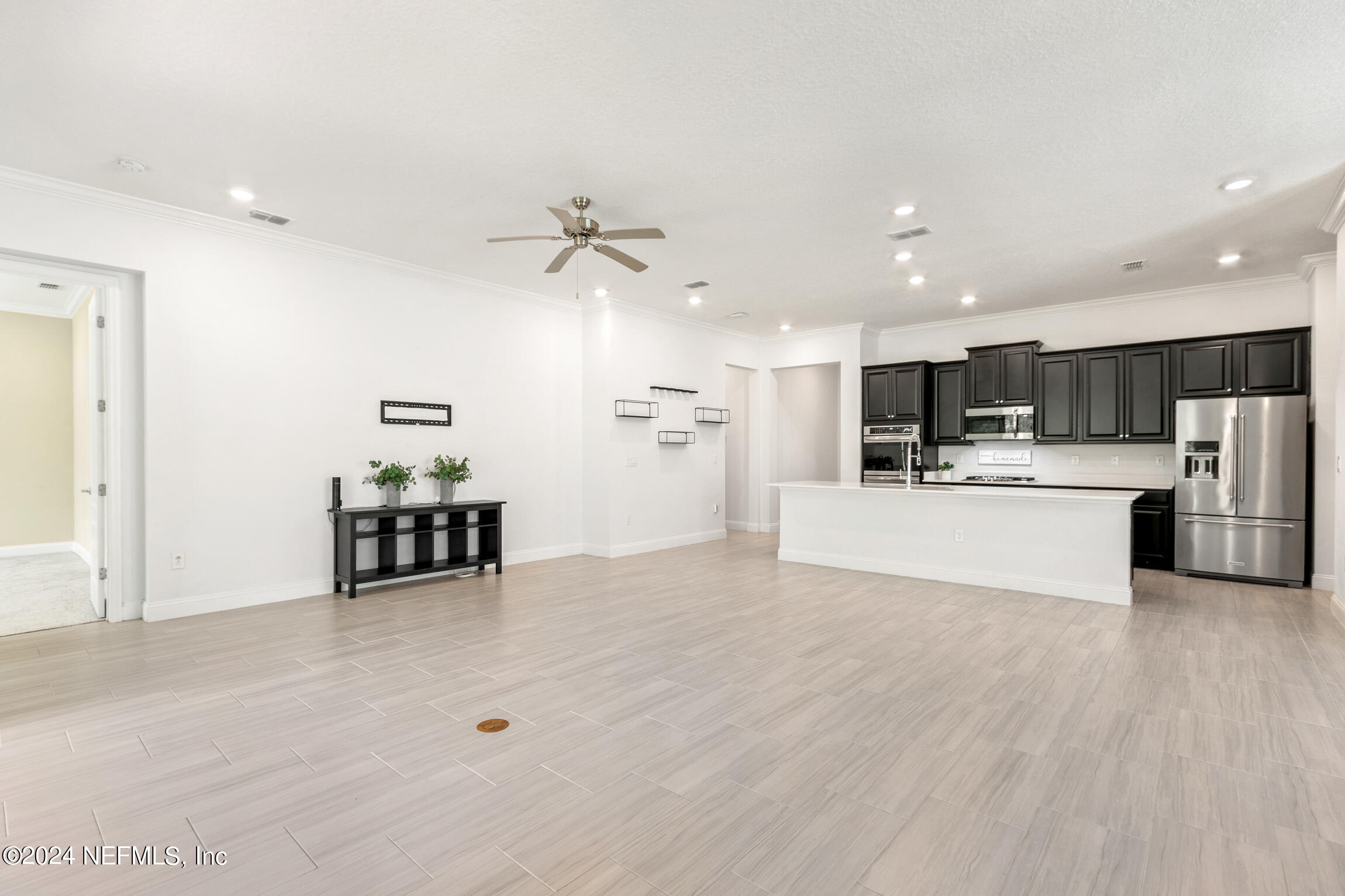 241 DOSEL Lane