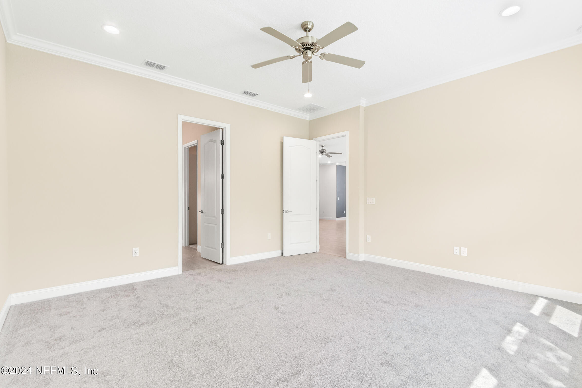241 DOSEL Lane