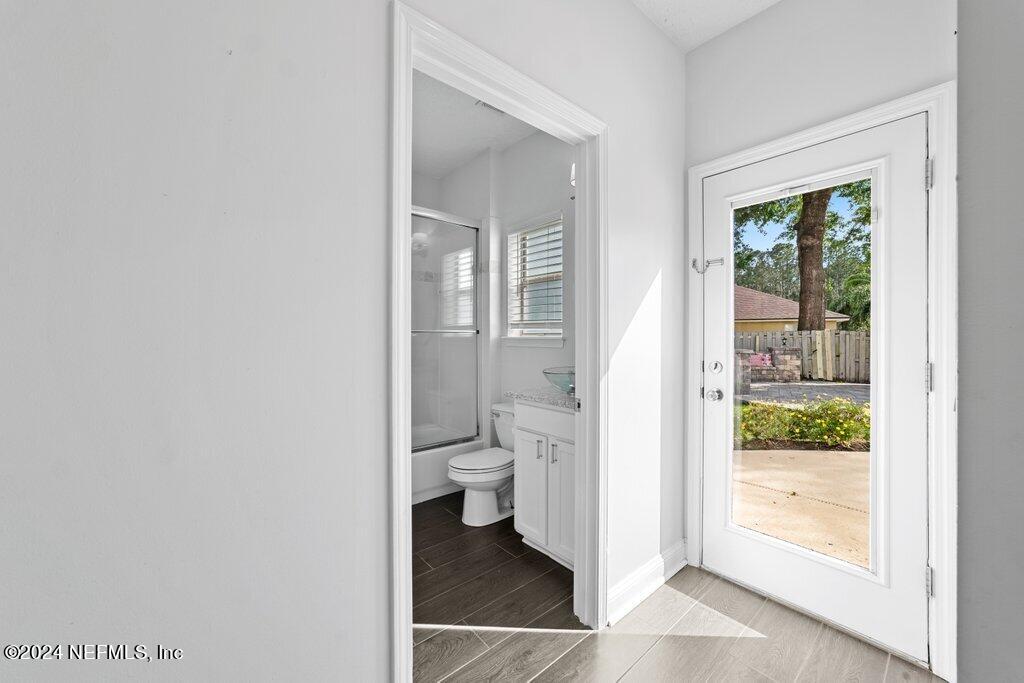 4009 LONICERA Loop