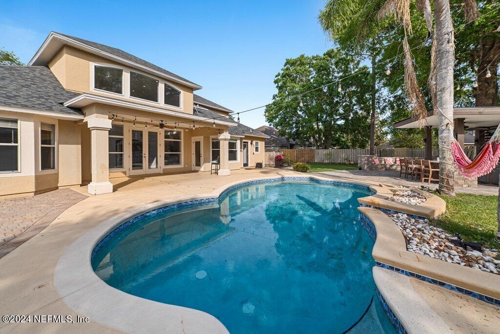 4009 LONICERA Loop