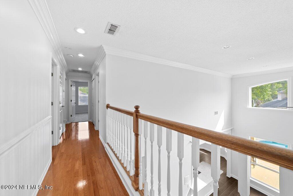 4009 LONICERA Loop