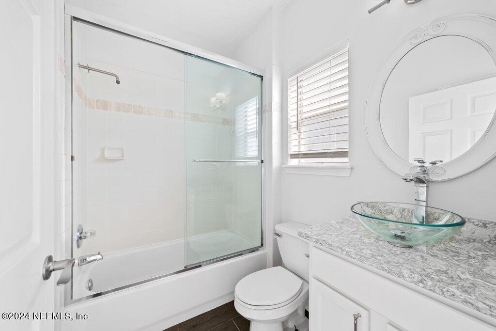 4009 LONICERA Loop