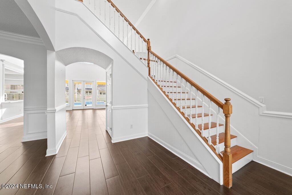 4009 LONICERA Loop