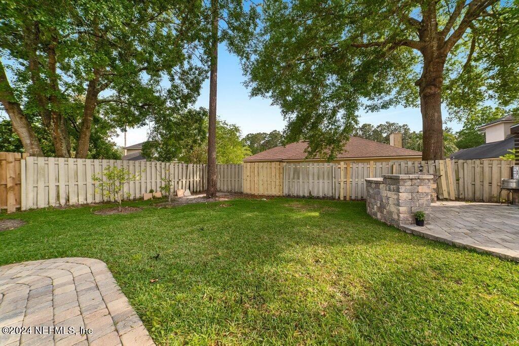 4009 LONICERA Loop