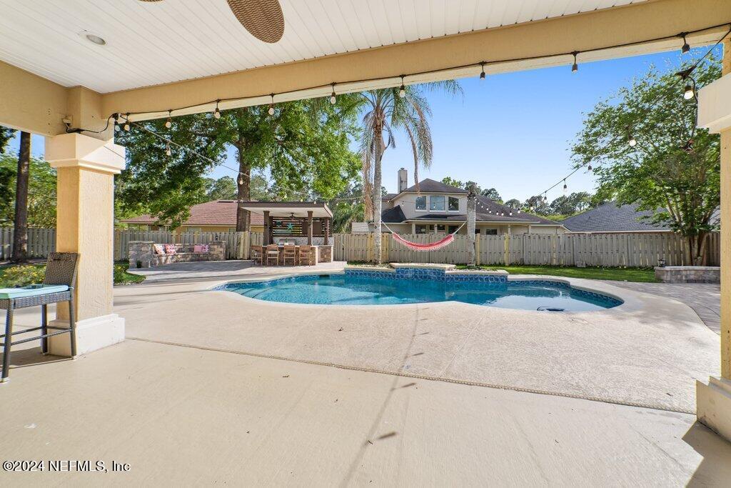 4009 LONICERA Loop