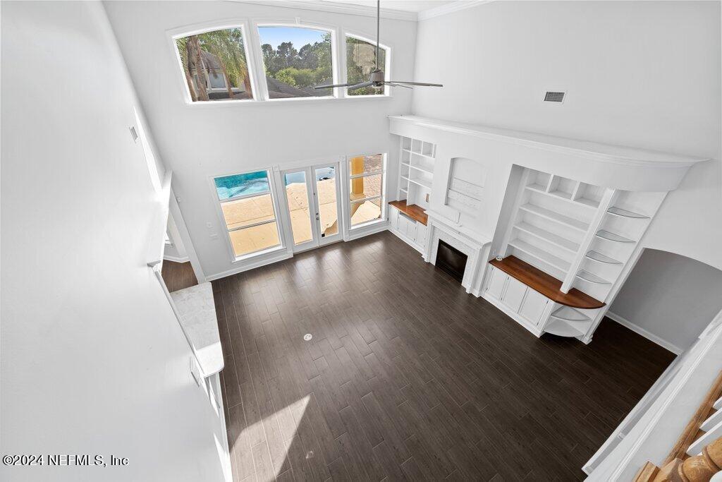 4009 LONICERA Loop