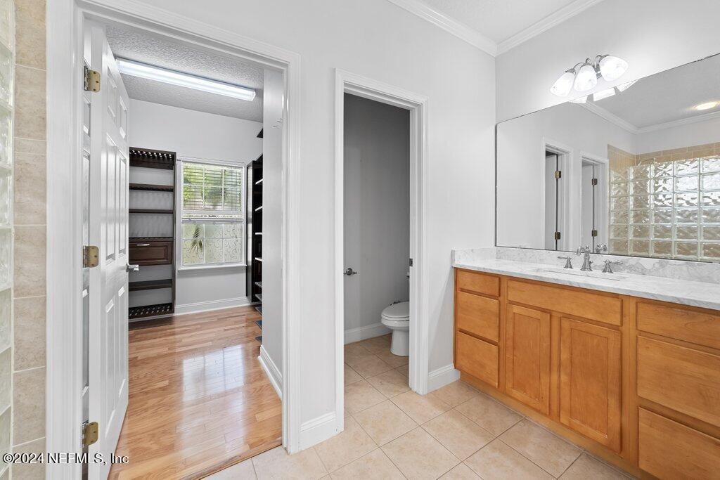 4009 LONICERA Loop