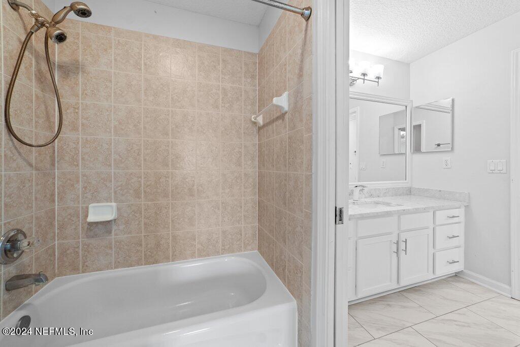 4009 LONICERA Loop
